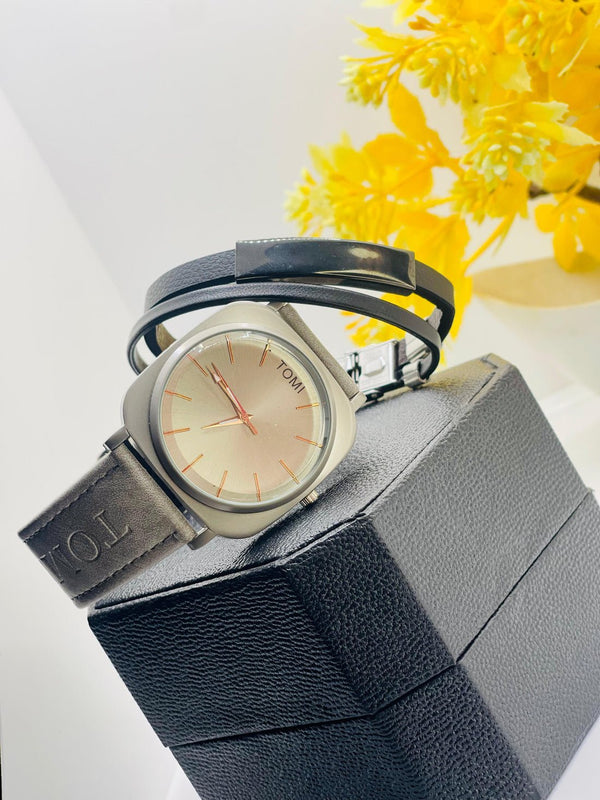 Business Class Watch With Bracelet - Quick Baskets